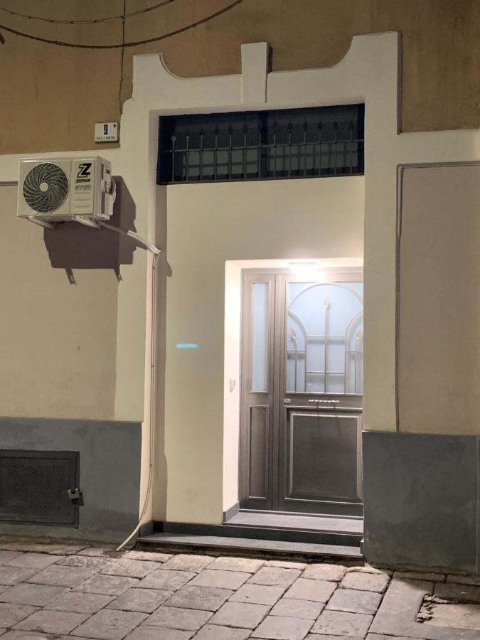 Nuovissimo Appartamento Indipendente Al Centro !! Catânia Exterior foto